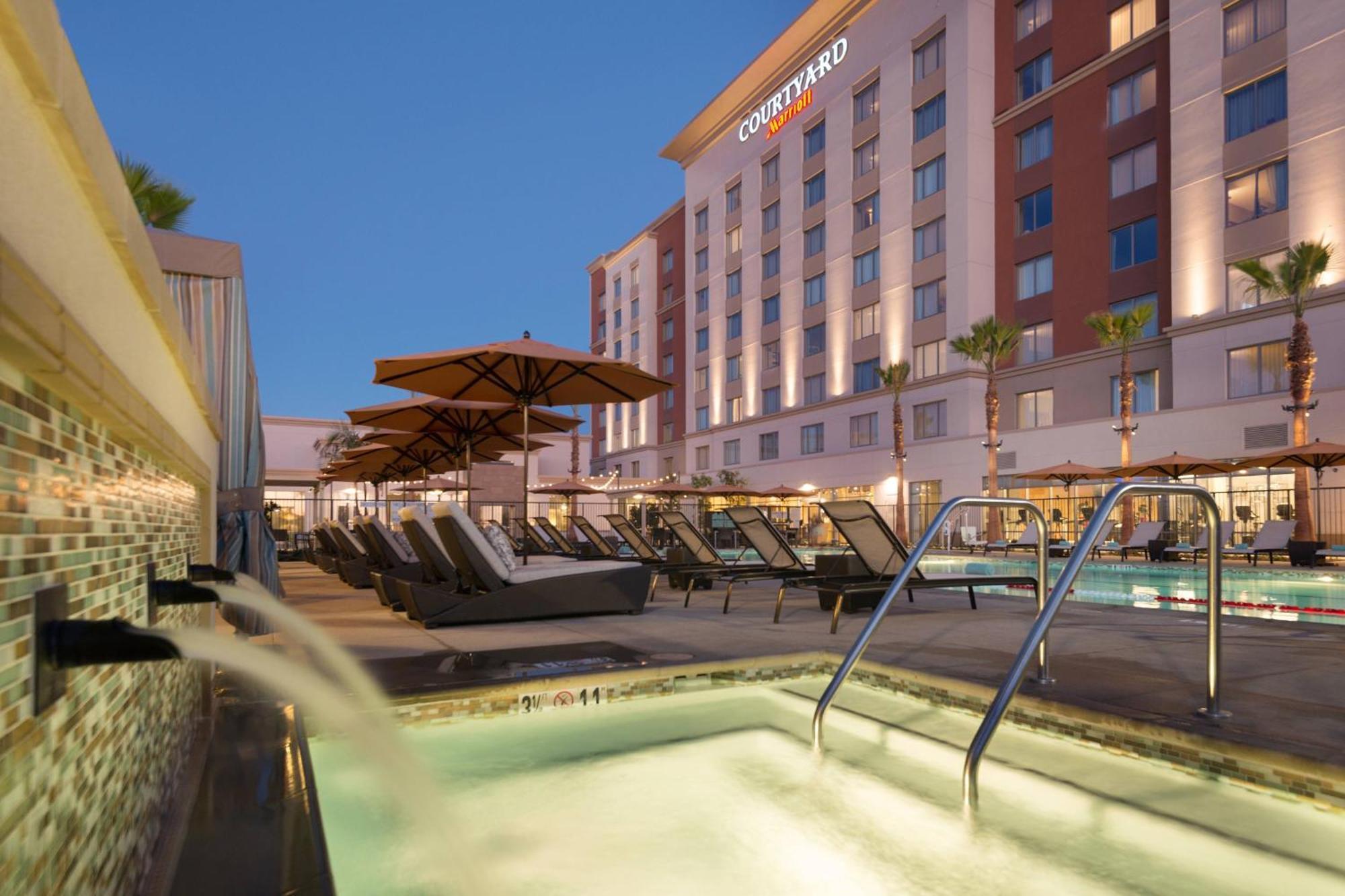 Courtyard By Marriott Irvine Spectrum Dış mekan fotoğraf