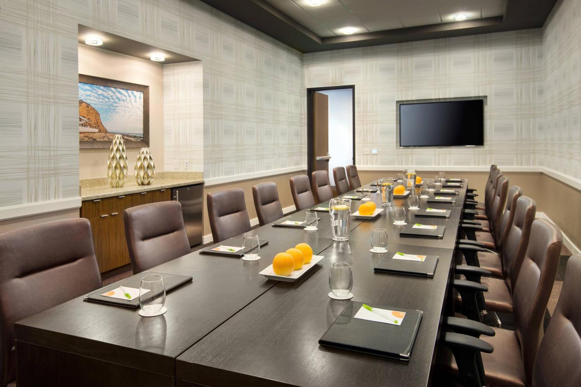 Courtyard By Marriott Irvine Spectrum Dış mekan fotoğraf