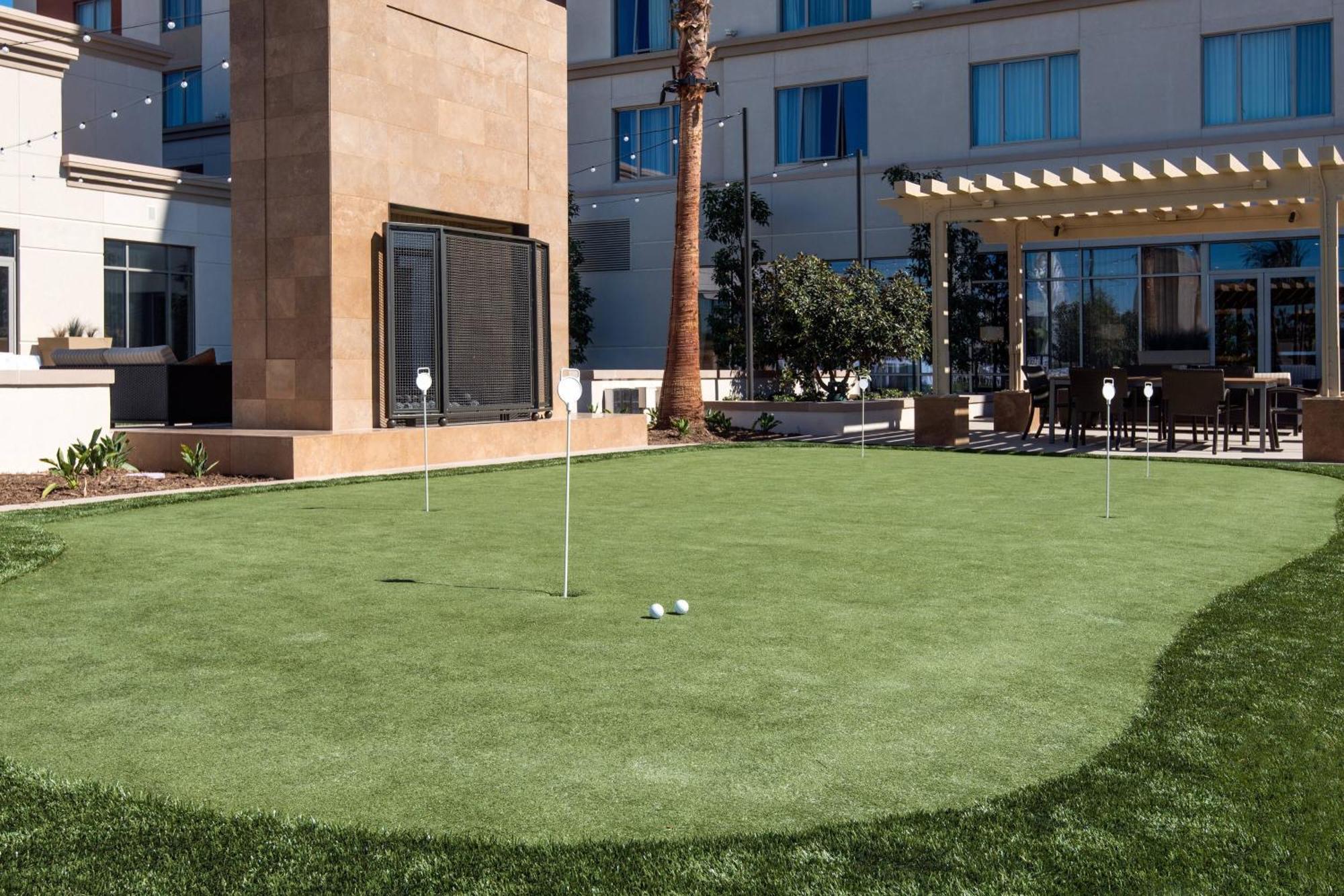 Courtyard By Marriott Irvine Spectrum Dış mekan fotoğraf
