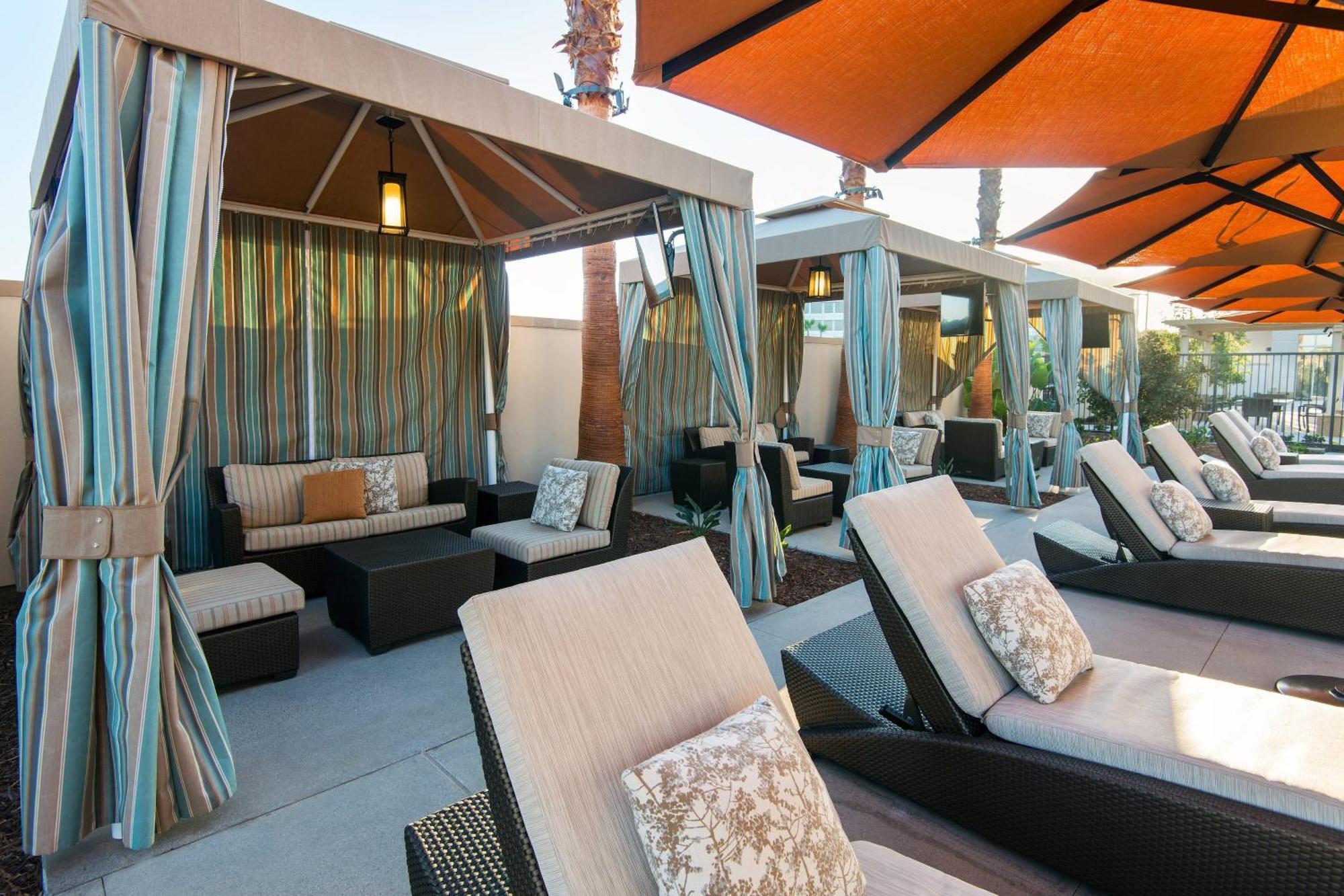 Courtyard By Marriott Irvine Spectrum Dış mekan fotoğraf